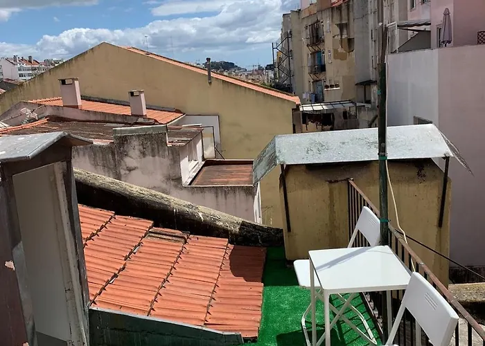 Cozy Attic In The Center *