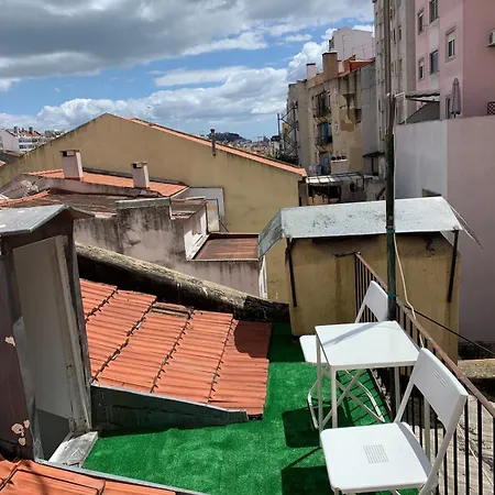 Cozy Attic In The Center *